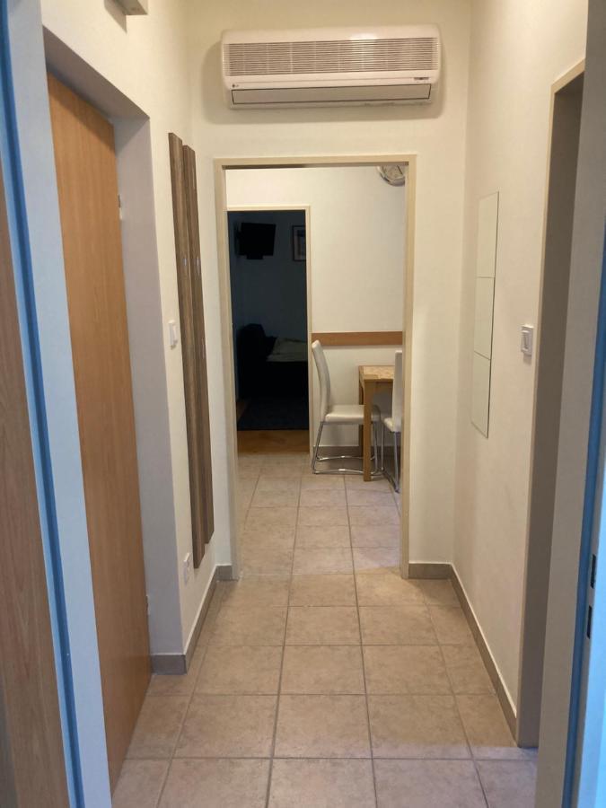 Kuenszler Apartmanhaz 자르마디 외부 사진