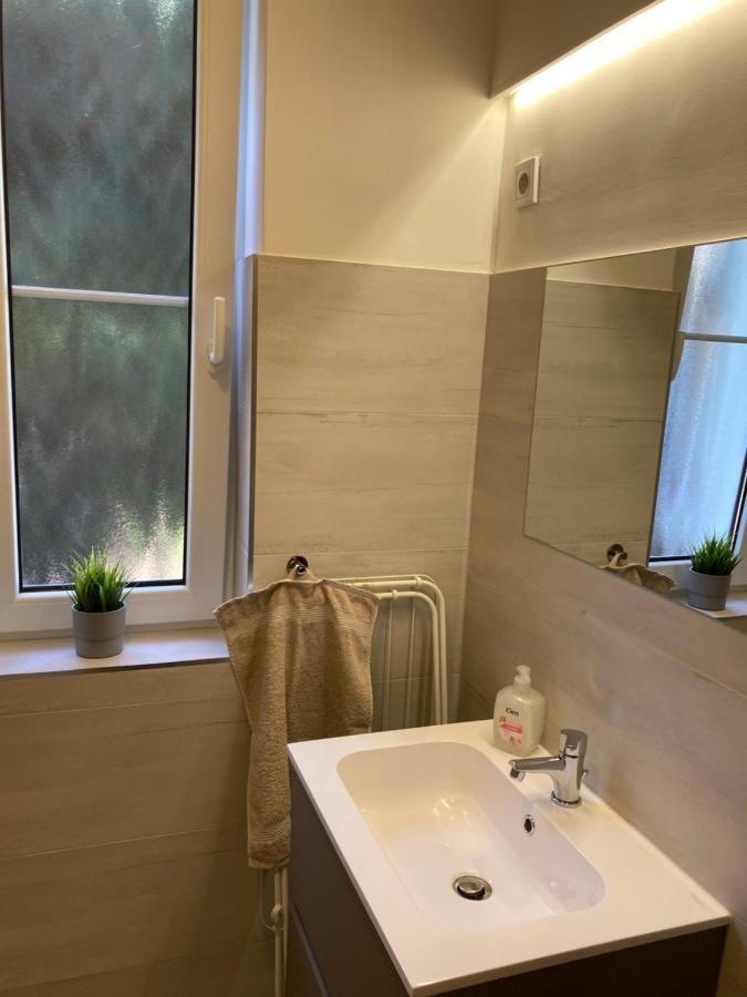 Kuenszler Apartmanhaz 자르마디 외부 사진
