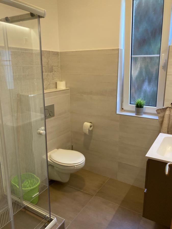 Kuenszler Apartmanhaz 자르마디 외부 사진
