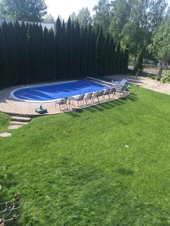 Kuenszler Apartmanhaz 자르마디 외부 사진